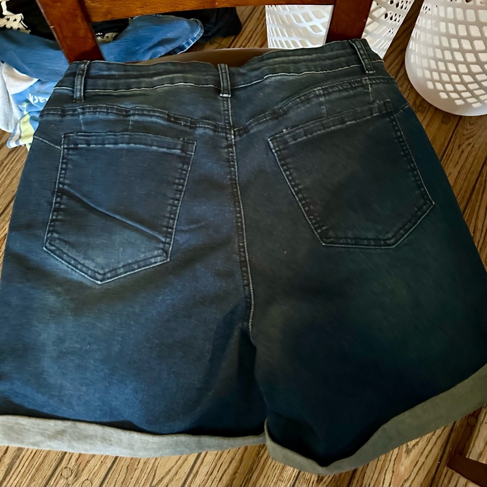 SHEIN Black Jean Shorts Frayed Hem Casual - Picture 2 of 3